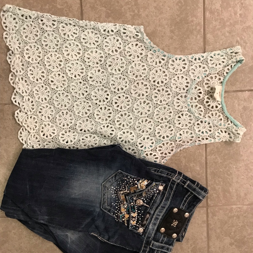 Beautiful Aqua Lace Tank